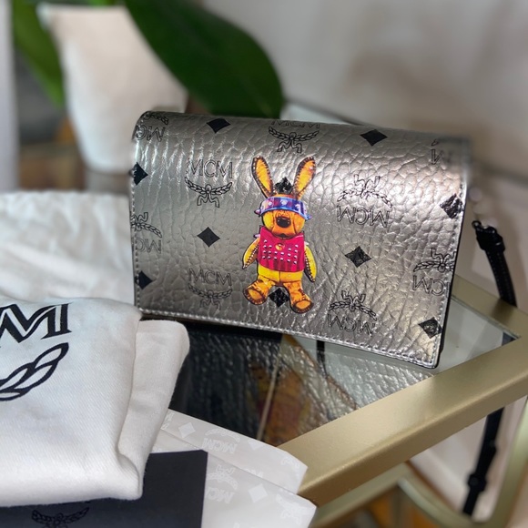 silver mcm crossbody